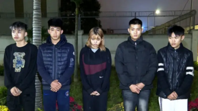 Thanh Hóa: Nhóm thanh thiếu niên đánh hội đồng, dùng dao bấm đâm chết bạn