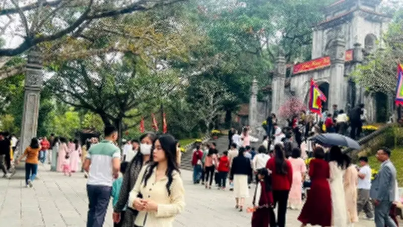 Thanh Hóa tăng cường an ninh tại các điểm du lịch tâm linh dịp Tết Bính Ngọ