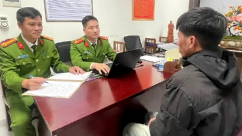 Thanh Hóa: Truy bắt đối tượng cướp giật điện thoại, khai nhận thêm vụ cướp vàng