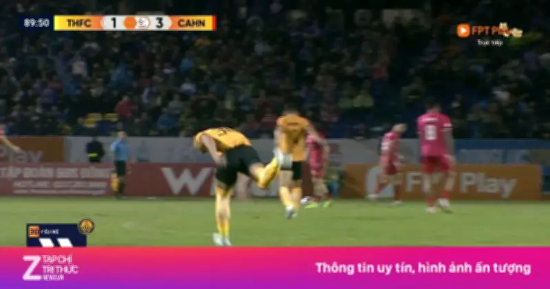 Thanh Hóa tung thủ môn lên đá tiền đạo trong trận thua CAHN tại V.League