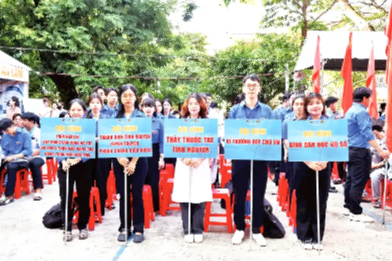 Thanh Niên Cần Thơ Lan Tỏa Tinh Thần Sống Đẹp Qua Hành Động Thiết Thực