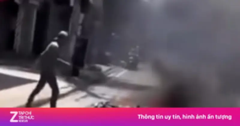 Thanh niên dương tính ma túy đốt xe máy khi bị CSGT Khánh Hòa kiểm tra