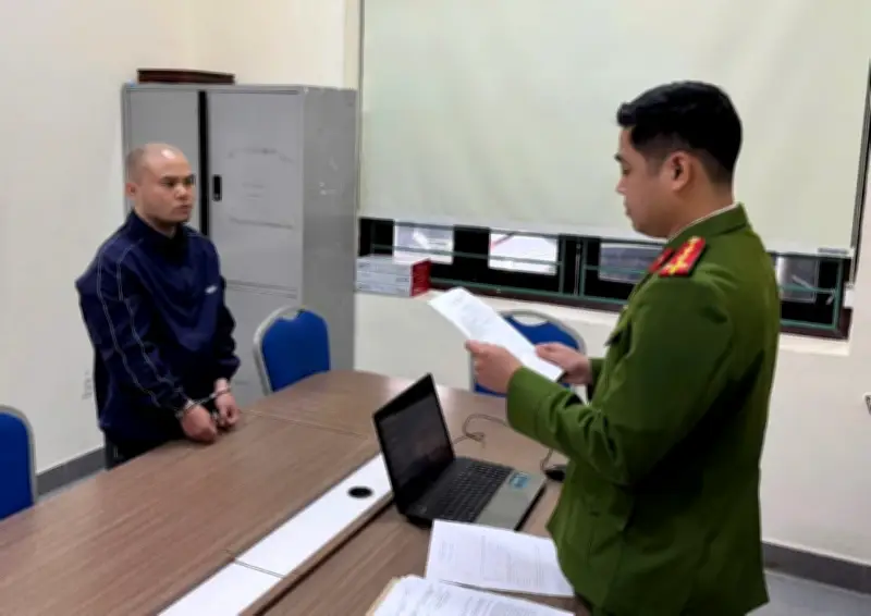 Thanh niên Quảng Ninh cướp giật dây chuyền vàng 85 triệu đồng tại tiệm vàng