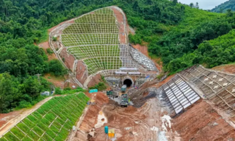 Thách thức địa chất yếu và nước ngầm trong thi công hầm đường sắt Khe Nét