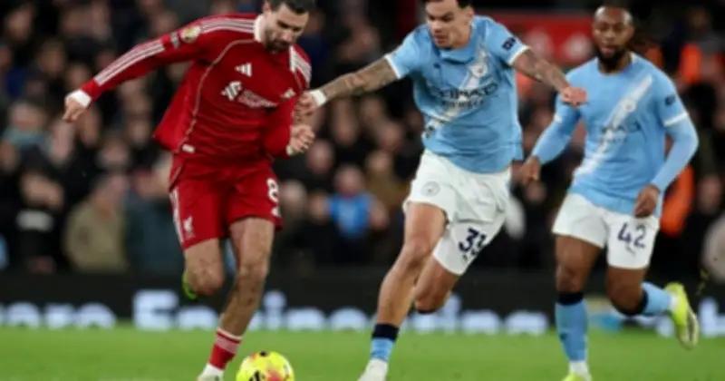 Sự suy tàn của hai gã khổng lồ: Man City và Liverpool chỉ thắng 3/14 trận gần nhất