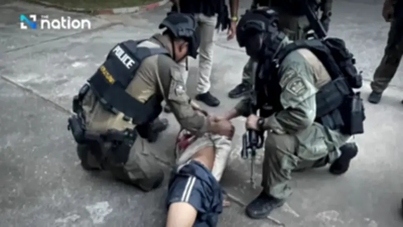 Thái Lan: Nghi phạm 19 tuổi cướp súng, bắt con tin tại trường học sau mâu thuẫn