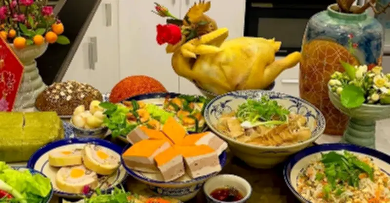 Thói quen ăn uống ngày Tết: Cảnh báo nguy cơ bệnh tật gia tăng