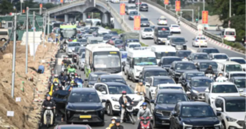 Thời Tiết Ngày Cuối Tết: Bắc Lạnh Sương Mù, Nam Nắng Nóng Trên 35 Độ