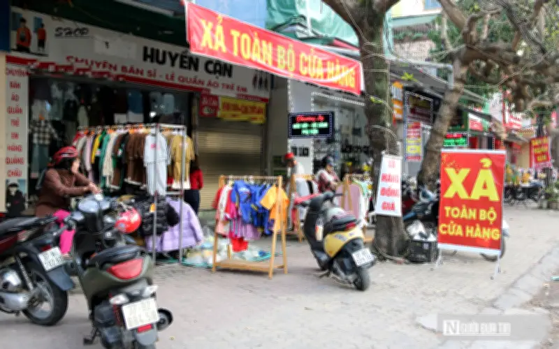 Thời trang giảm giá sâu, sức mua cận Tết 2026 vẫn trầm lắng