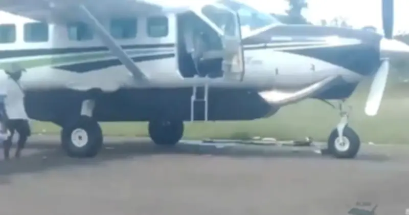 Thảm kịch hàng không Indonesia: Cơ trưởng và cơ phó bị bắn tử vong sau khi hạ cánh