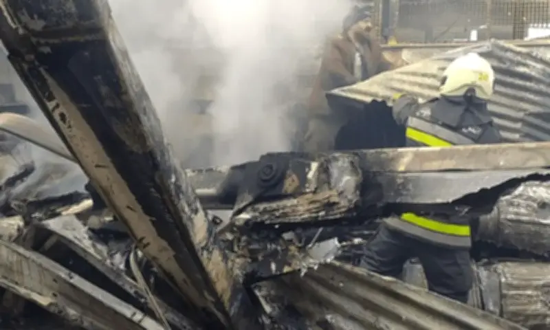 Thảm kịch trực thăng quân sự rơi tại chợ Iran, 4 người thiệt mạng