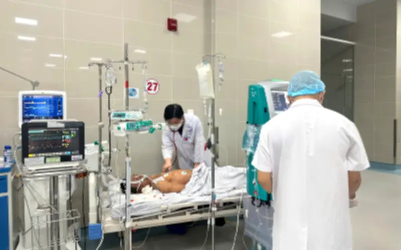 Thêm một người tử vong trong vụ ngộ độc rượu tại Đồng Tháp, nguyên nhân được xác định