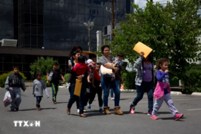 Thẩm Phán Mỹ Chặn Chính Sách Trục Xuất Người Nhập Cư Trái Phép Sang Nước Thứ Ba