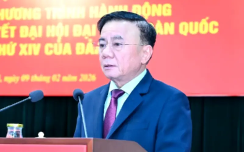 Thường trực Ban Bí thư Trần Cẩm Tú ký kết luận về bầu cử Quốc hội khóa XVI