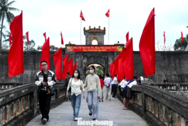 Thành Cổ Quảng Trị Ngày Tết: Dòng Người Tìm Về Nơi Lịch Sử Và Lòng Tri Ân