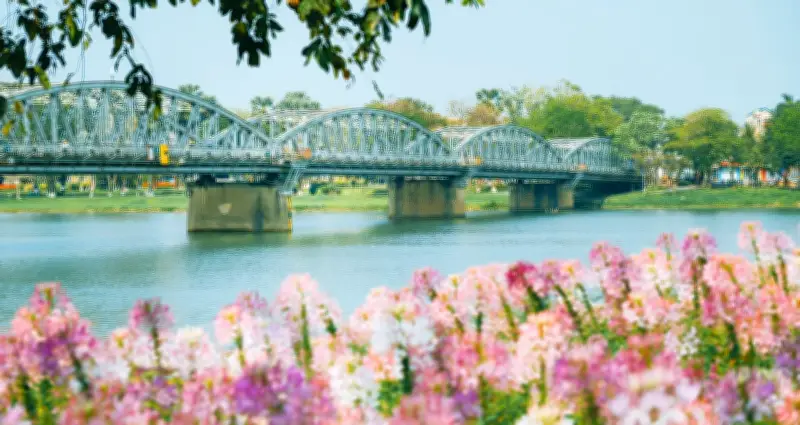 Thành Phố Miền Trung Vào Mùa Du Lịch Lý Tưởng: Góc Nào Cũng Đẹp Mê Hồn