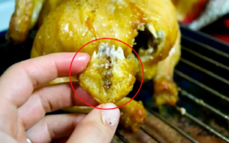 Thịt gà: Nguồn dinh dưỡng quý nhưng cần tránh phao câu để bảo vệ sức khỏe