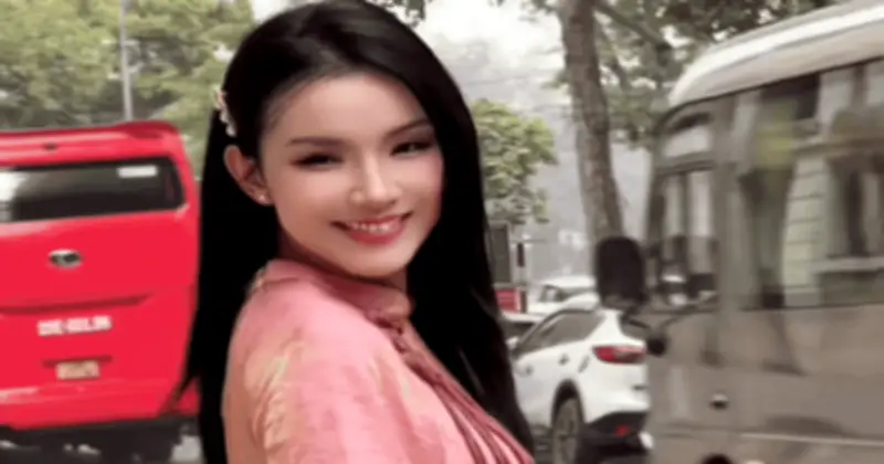 Thùy Lâm Tuổi 39 Gây Bão MXH Với Áo Dài Lụa Hồng, Nhan Sắc 'Đóng Băng' Thách Thức Thời Gian