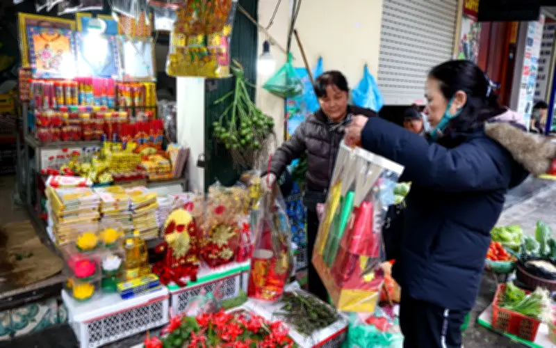 Thị trường đồ cúng Ông Công Ông Táo 2026: Đa dạng, giá ổn định, xu hướng tiết kiệm