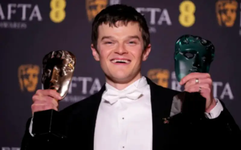 Tài tử Leonardo DiCaprio bất ngờ bị ngôi sao mới nổi vượt mặt tại BAFTA 2026