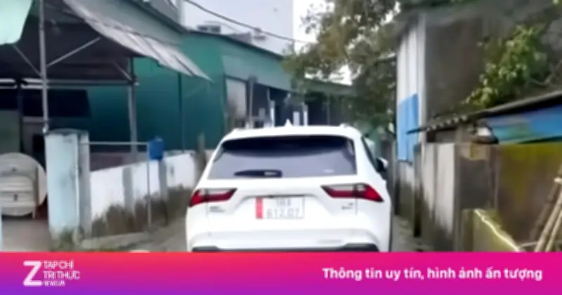 Tài xế Hà Tĩnh đỗ xe chặn lối, thách thức 'đỗ đến mai' gây phẫn nộ cộng đồng mạng