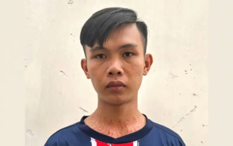 Tài xế Tây Ninh dùng biển số giả, tông xe cảnh sát để trốn truy đuổi