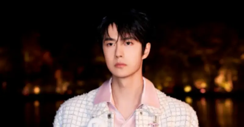 Tin đồn chat rò rỉ của Vương Nhất Bác và Kỳ Mỹ Hợp gây bão mạng, công ty lên tiếng phủ nhận