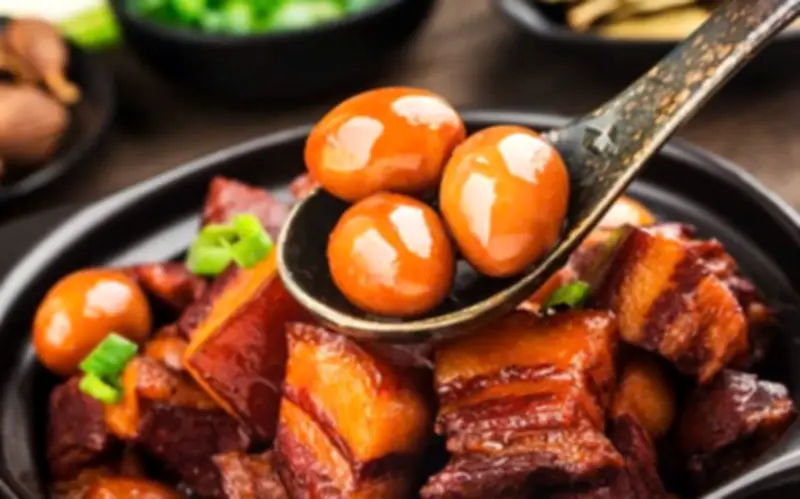 Tin đồn trứng chế biến để qua đêm gây ung thư là sai sự thật