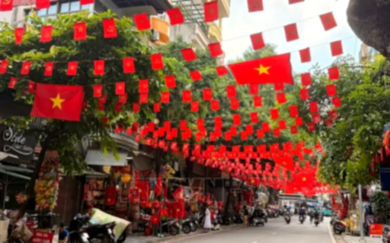 Tin sáng 25/2: Lao động sắp nghỉ lễ dài 9 ngày, phim Việt lập kỷ lục doanh thu