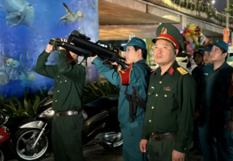 Tin Tức Nóng: Flycam Trái Phép, Hỗ Trợ Tiến Sĩ, Giá Vàng Lao Dốc