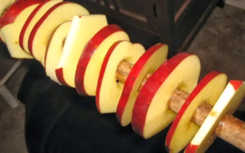 Mẹo chọn táo và nho ít hóa chất, an toàn cho sức khỏe gia đình