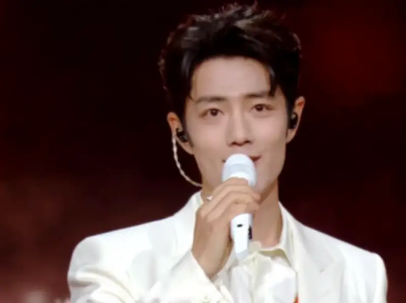 Tiêu Chiến: Từ Gala Tết đến hậu trường phim, phẩm chất ngôi sao tỏa sáng