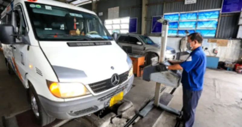 Tiêu chuẩn khí thải mới từ 1/3: Xe đời cũ, xe tải đối mặt thách thức lớn