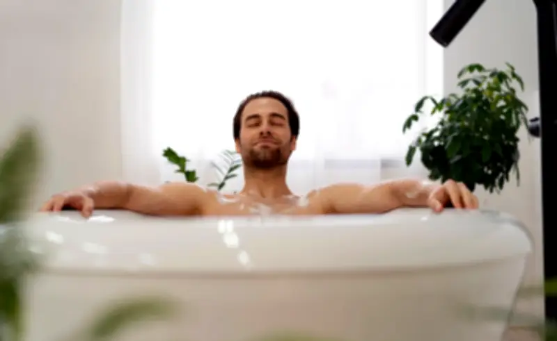 Tắm bồn nước nóng có ảnh hưởng đến khả năng sinh sản của nam giới?
