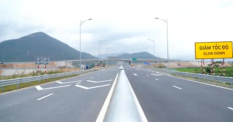 Tạm dừng thông xe cao tốc Hoài Nhơn - Quy Nhơn và Quy Nhơn - Chí Thạnh vì lo ngại an toàn