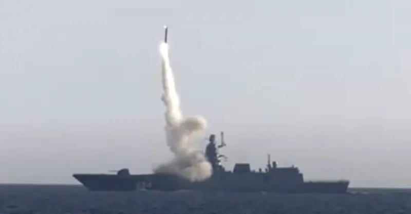 Tên lửa Zircon của Nga: Vũ khí siêu vượt âm 'không thể đánh chặn' định hình chiến trường hiện đại