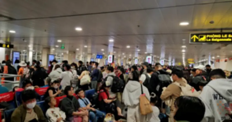 Tân Sơn Nhất Đạt Kỷ Lục 1.062 Chuyến Bay Trong Ngày 26 Tết