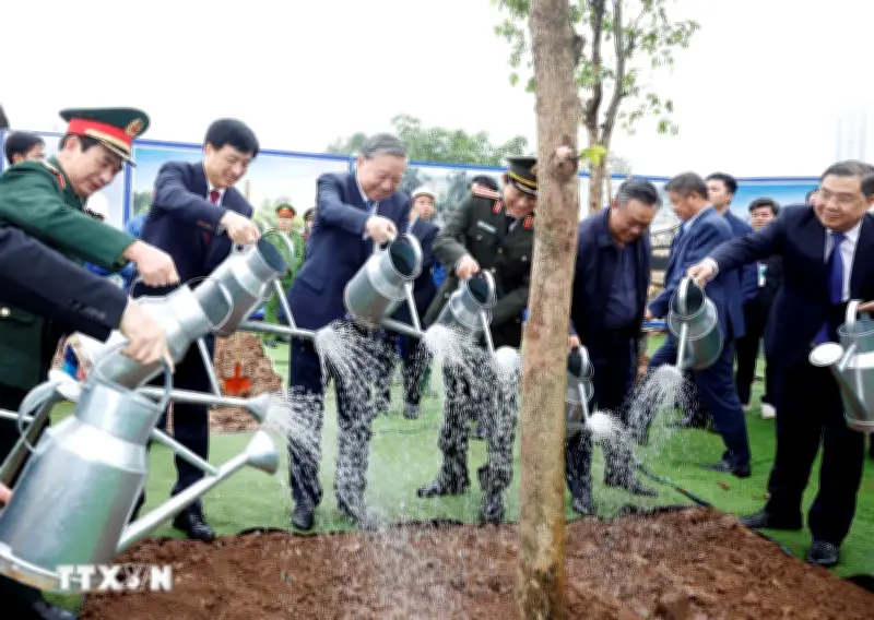 Tổng Bí thư phát động Tết trồng cây, nhớ lời Bác Hồ về mùa xuân bình ngọ