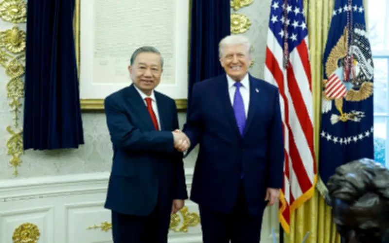 Tổng Bí thư Tô Lâm gặp Tổng thống Trump tại Nhà Trắng, thúc đẩy quan hệ đối tác chiến lược