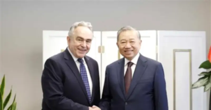 Tổng Bí thư: Thành công của nhà đầu tư chính là thành công của Việt Nam