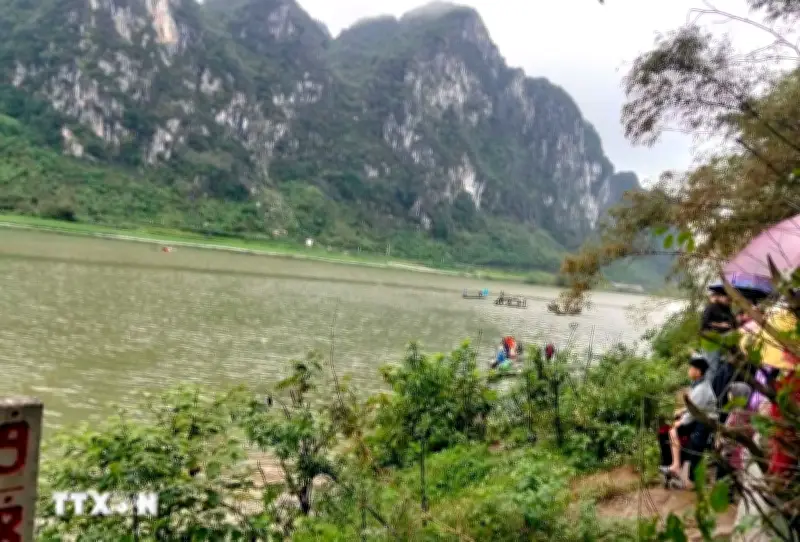 Tăng cường phòng ngừa tai nạn giao thông đường thủy sau vụ chìm thuyền trên sông Gianh