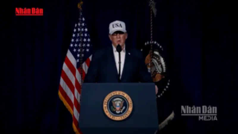 Tổng thống Mỹ Donald Trump yêu cầu Iran hạ vũ khí hạt nhân