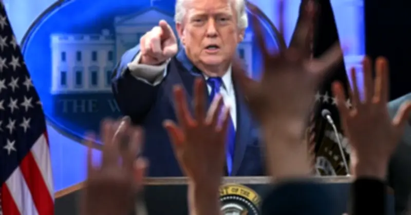 Tổng thống Trump phản ứng quyết liệt, áp thuế quan mới sau phán quyết Tòa án Tối cao