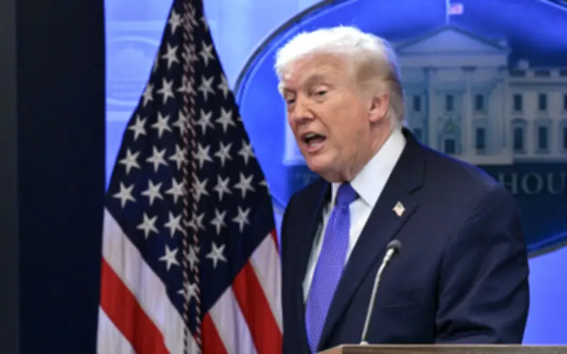 Tổng thống Trump tăng thuế toàn cầu lên 15%, bất chấp phán quyết Tòa án Tối cao Mỹ