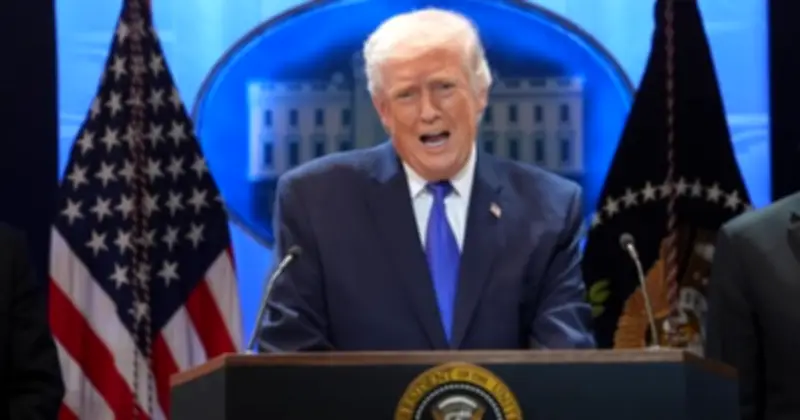 Tổng thống Trump tuyên bố tăng thuế quan toàn cầu lên 15% sau phán quyết Tòa án Tối cao