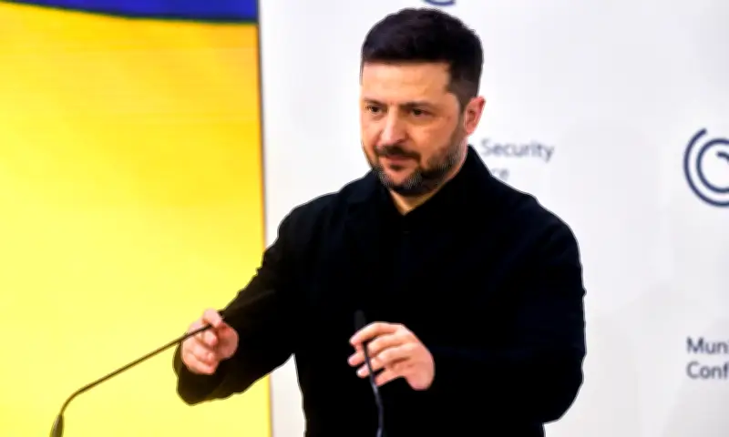 Tổng thống Zelensky gây cười khi nói 'chỉ thấy một chút áp lực' từ ông Trump