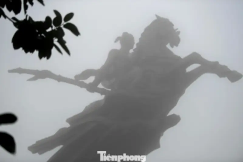 Tượng Thánh Gióng Sóc Sơn: Hào khí giữa sương mờ và lễ hội truyền thống 2026