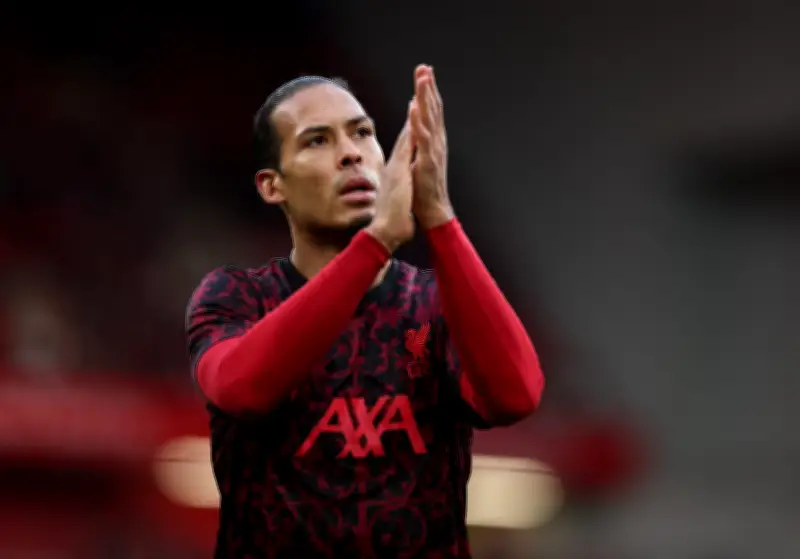 Top 10 cầu thủ lương cao nhất Ngoại hạng Anh 2025-2026: Saka gia hạn, Haaland dẫn đầu