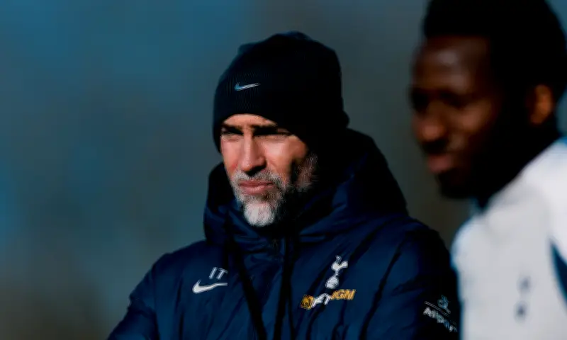 Tottenham chỉ còn 13 cầu thủ đối đầu Arsenal, HLV Tudor thừa nhận khó khăn lớn