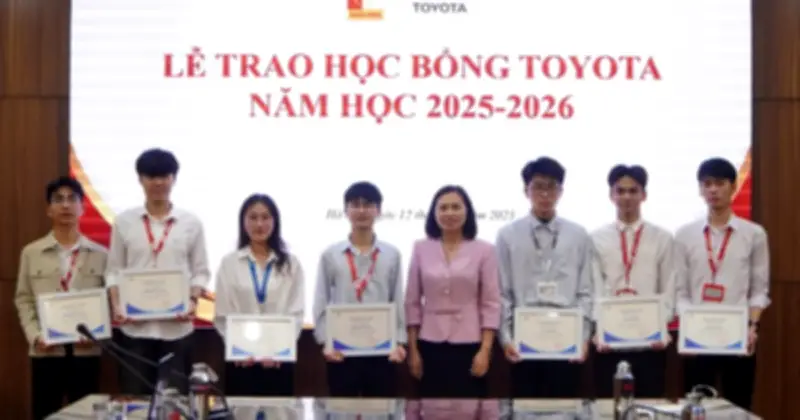 Toyota Việt Nam Trao 123 Suất Học Bổng Cho Sinh Viên Ngành Công Nghiệp Trọng Điểm